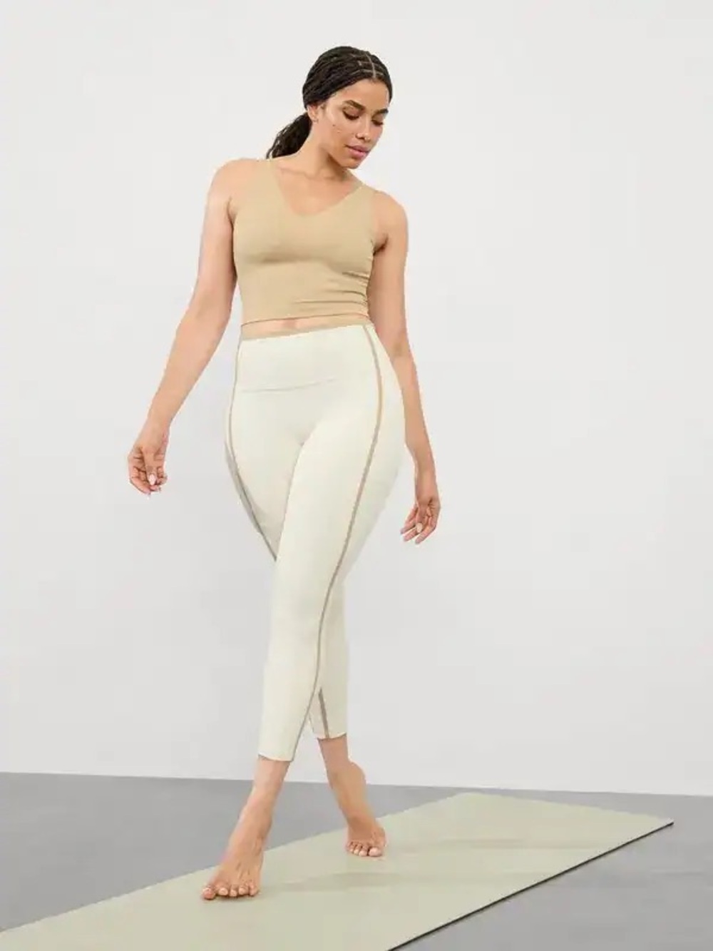 Athleta Elation 7/8 Tight Ultra High Rise Bone Dune Size M